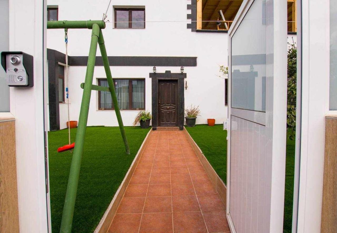 Villa Palacios Herrero Tahiche Exterior photo